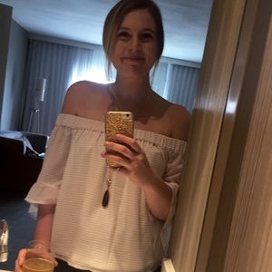 Meet your Posher, Christie